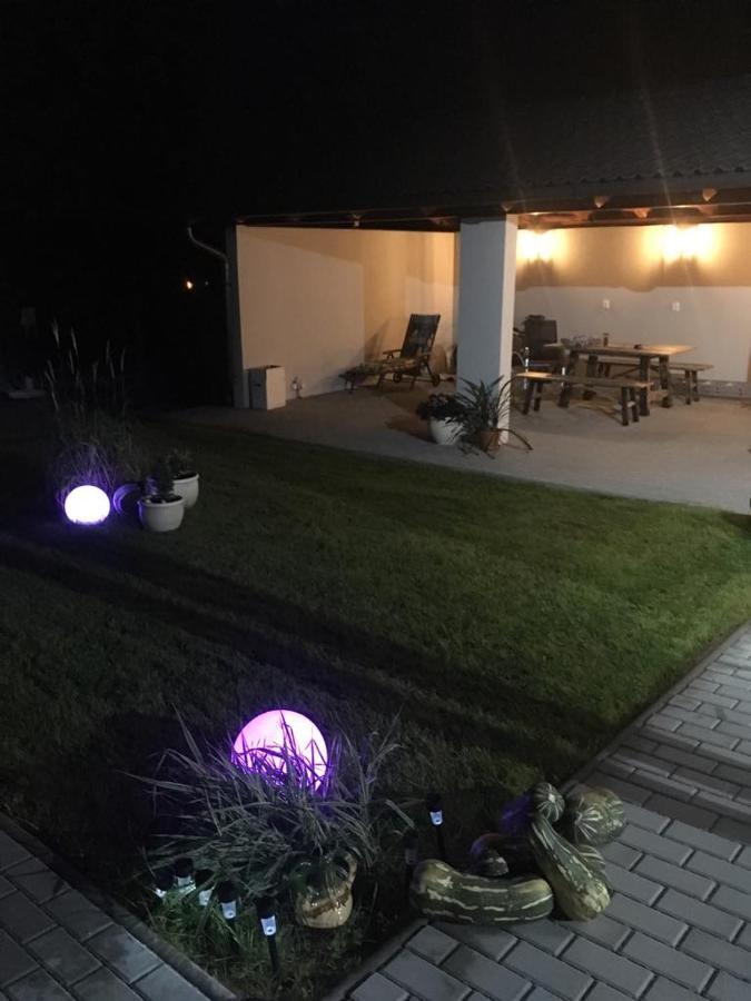 Chalupa Na Samote S Virivkou Tábor Exterior foto